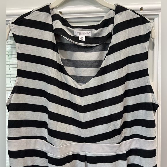 Striped Liz Lange for Target Maternity Dress - Picture 5 of 10
